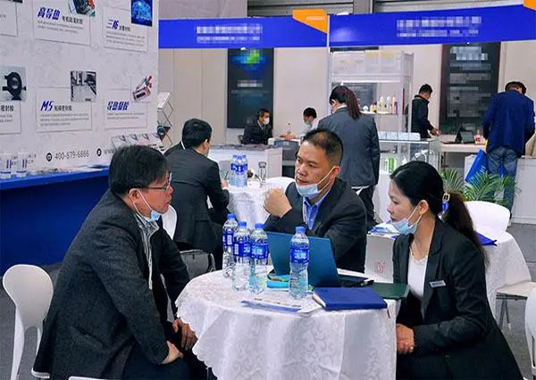 光伏发电系统逆变器的操作使用技巧